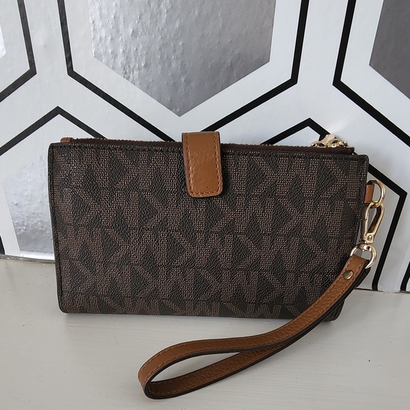Michael Kors Jet double zip wristlet brown/tan leather - Picture 3 of 5